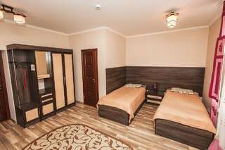Мини-отель Slavyanskaya Hata Hotel Барановичи Улучшенный двухместный номер с 2 отдельными кроватями-5